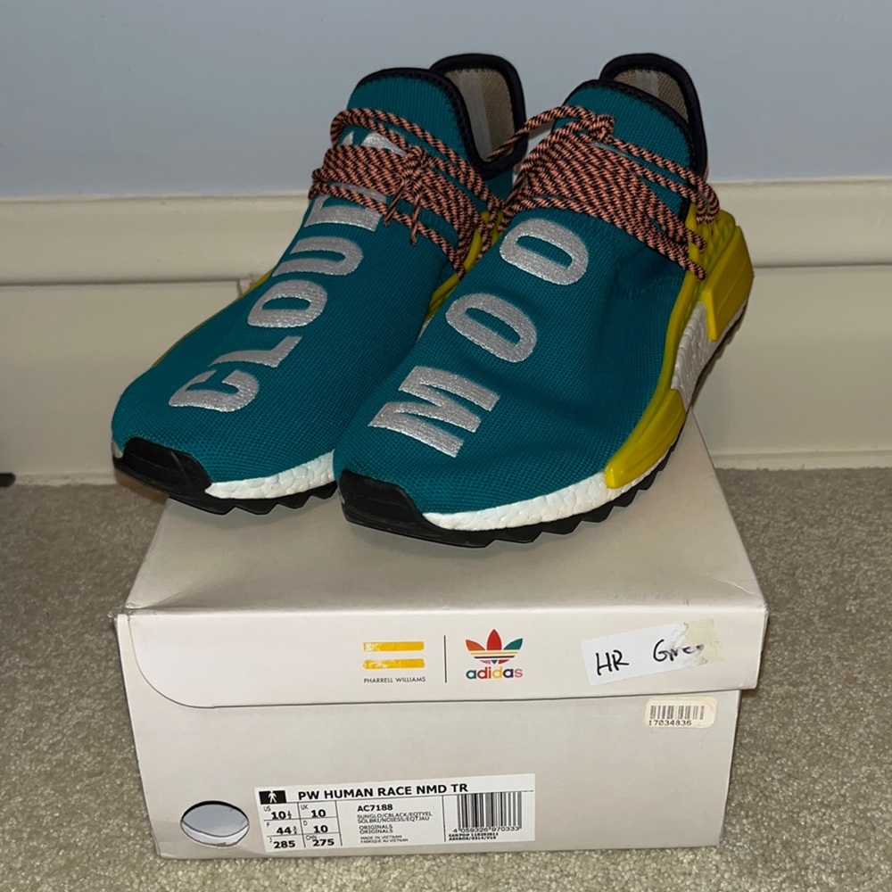 There real got the box and everything. Asking 400 will takes trades/negotiation
